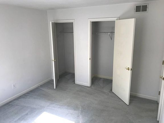 5th image of 615 W Ocean View Ave APT D