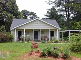 52 Fuller Rd, West Point, GA 31833