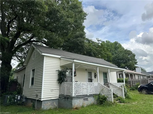 1203 Picard St, Greensboro, NC 27405