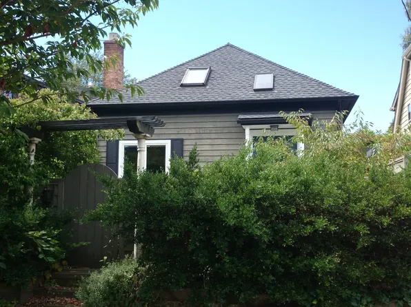 1911 11th Ave E, Seattle, WA 98102