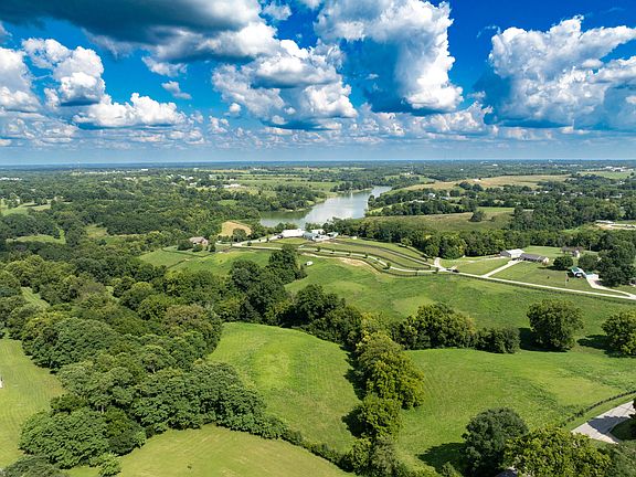 2nd image of 250 Boltz Lake Rd