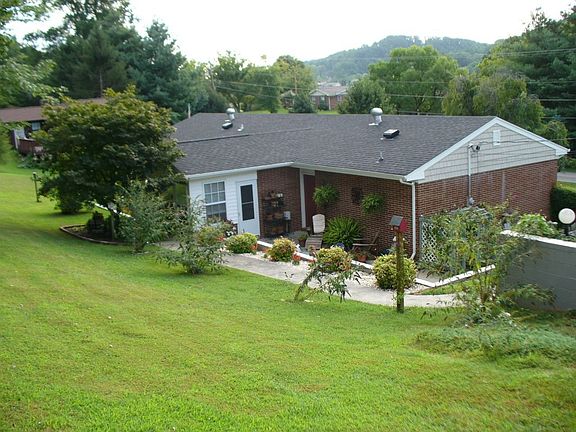 2nd image of 128 Highland View Dr
