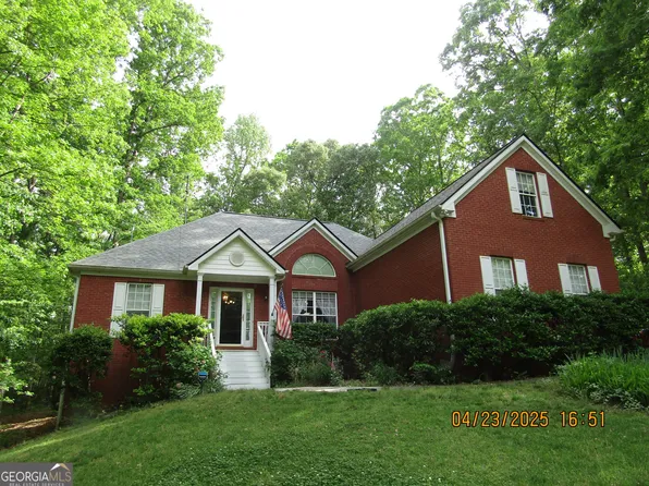 25 Lake Charles Ct, Covington, GA 30016