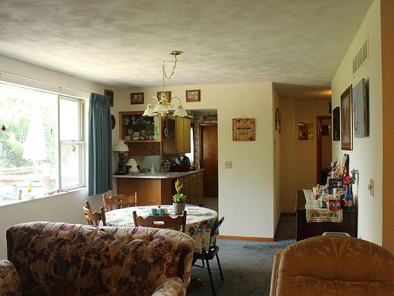 4th image of 1615 Southwest Blvd