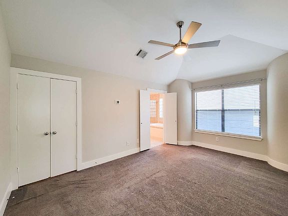 3rd image of 411 W 26th St