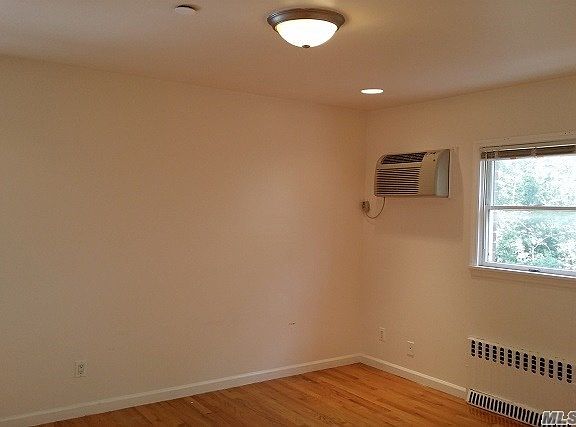 4th image of 1086 Lynn Pl APT 1