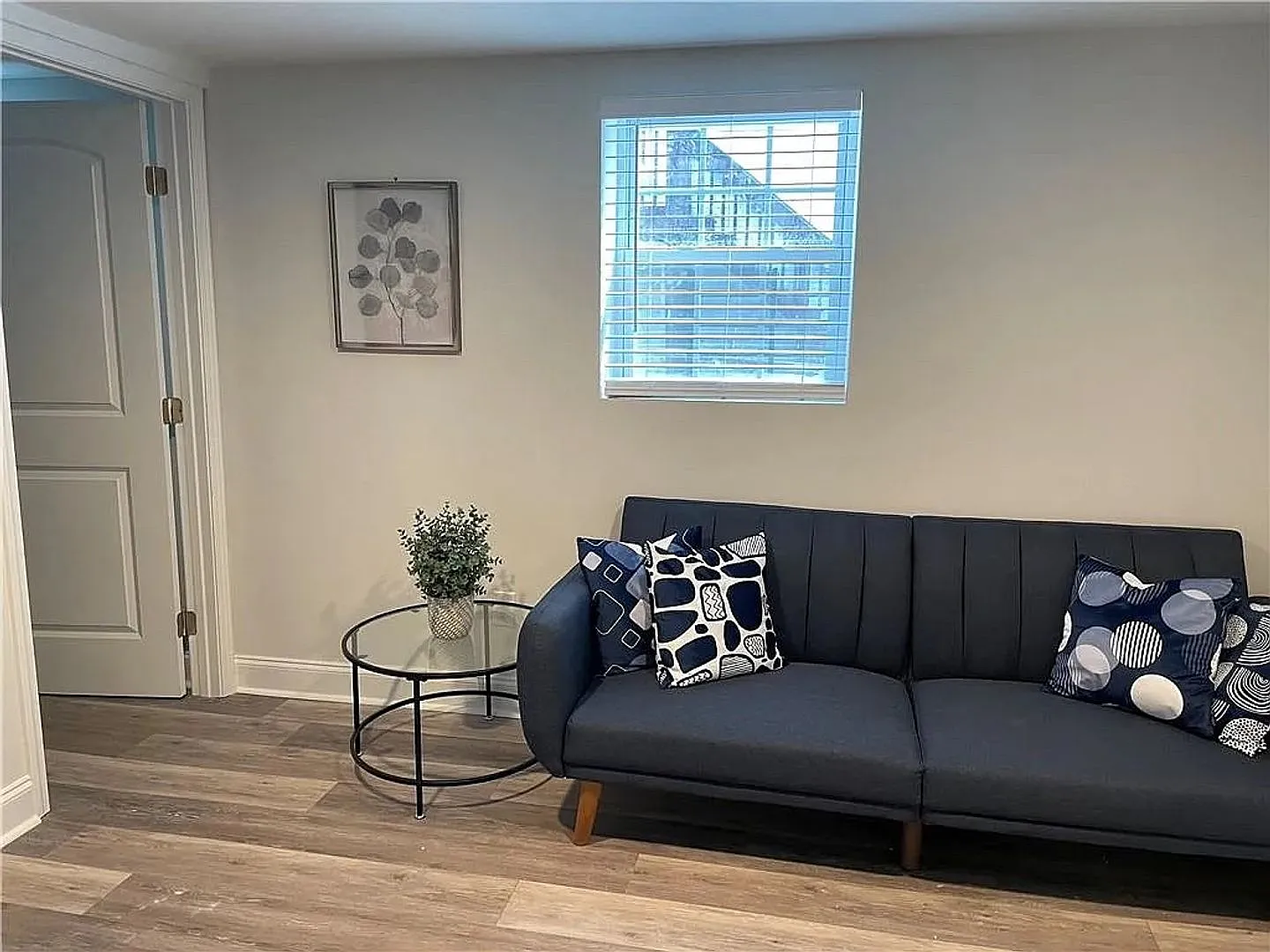 1 Bedroom for Rent at Cedar Ave NW — Photo 4
