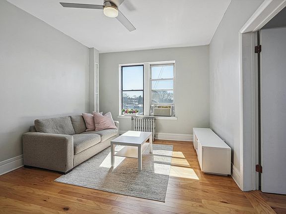 2nd image of 277 Harrison Ave APT C3