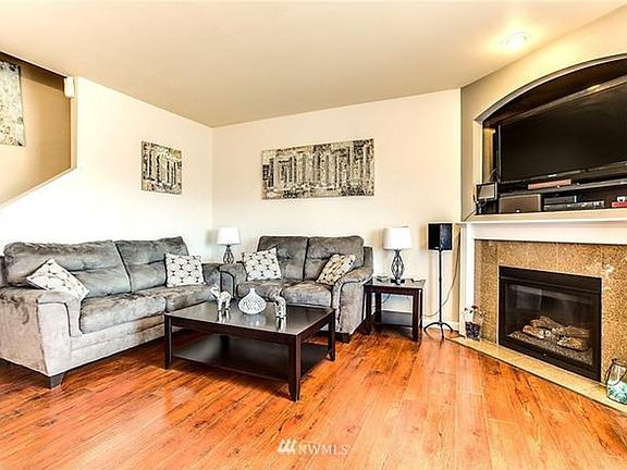 5th image of 6017 Alexander Ave SE