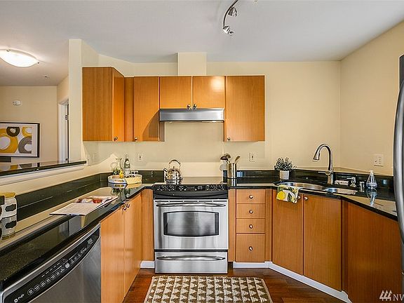 5th image of 621 5th Ave N APT 409