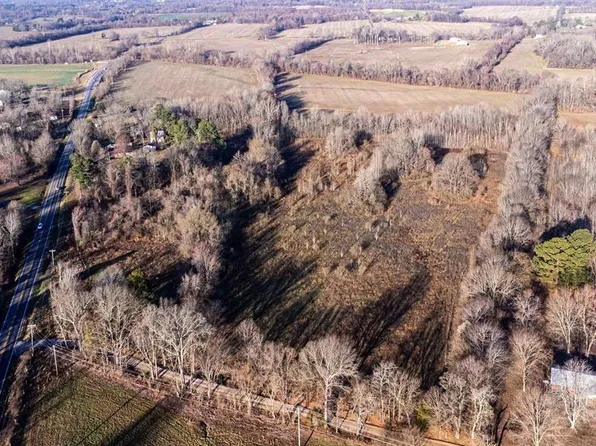 7615 Blandville Rd, Paducah, KY 42001