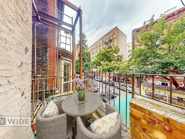 188 E 93rd St, New York, NY