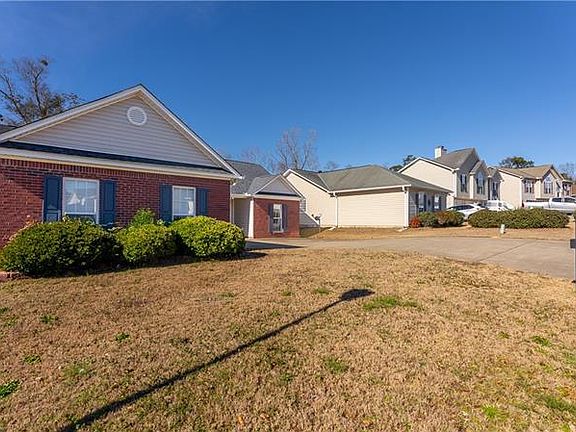 2nd image of 3005 Dotti Dr
