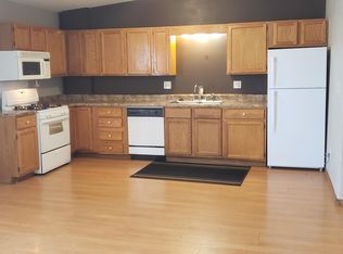 824 N St SW #B, Cedar Rapids, IA 52404