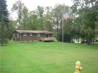 388 Stamm Hollow Rd, Ellwood City, PA 16117