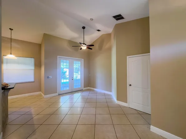 6013 Sunset Boulevard, Fort Pierce, FL 34982
