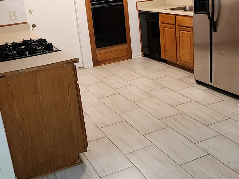 10302 Sageburrow Dr — Photo 4