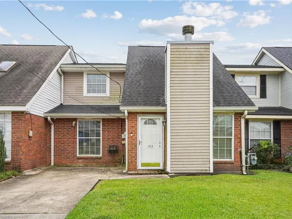 103 Stanton Hall Dr, Destrehan, LA 70047
