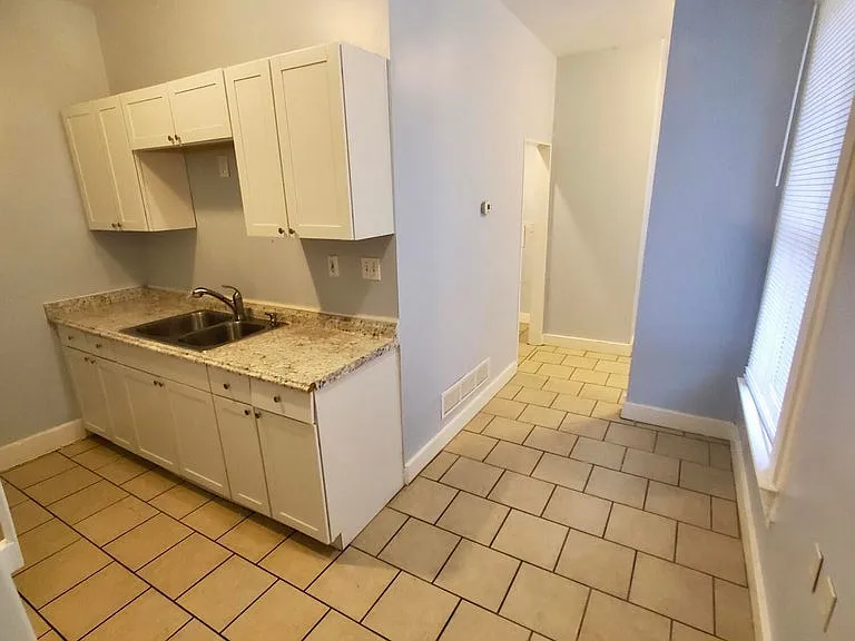 214 N 17th St #2 — Photo 4