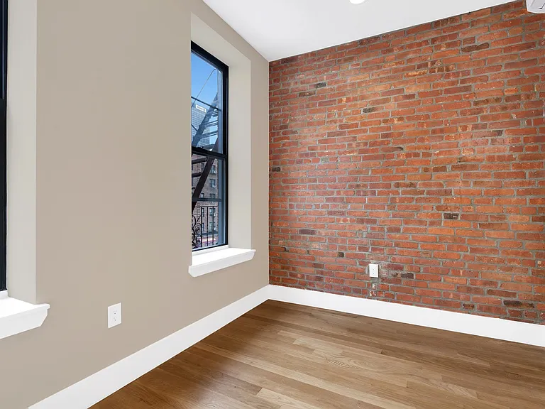 400 W 56th St #3B — Photo 2