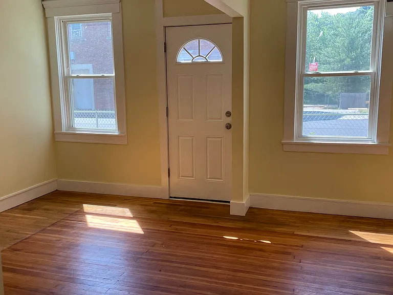 9 W Main St #11 — Photo 2