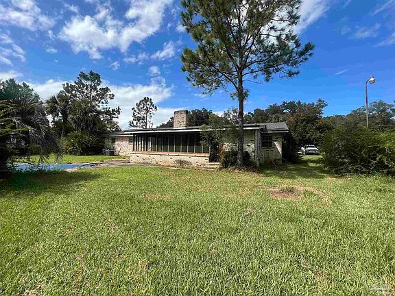 3rd image of 4645 Deerfield Dr