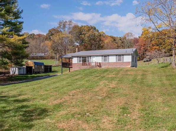 518 Saint Lukes Rd, Wytheville, VA 24382