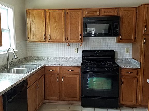 5th image of 2480 Bankston Cir