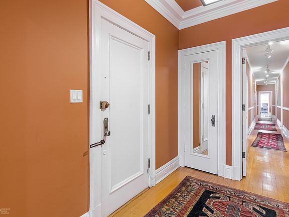 2nd image of 1205 E Madison Park #2