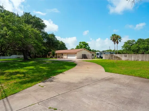 1689 Mooney Ln, Ingleside, TX 78362