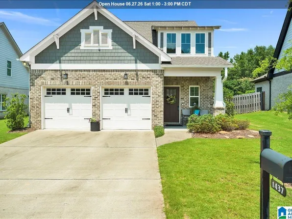 1437 Woodridge Pl, Gardendale, AL 35071