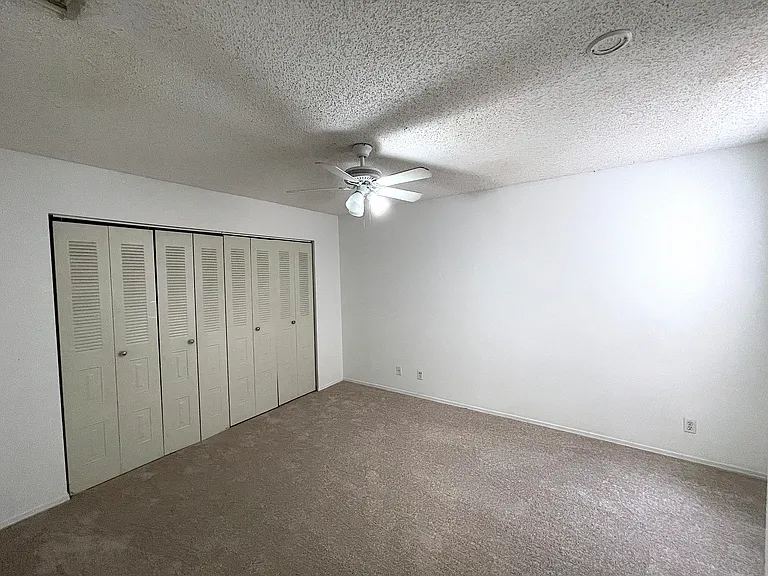 2819 Stoneway Ln #C — Photo 13