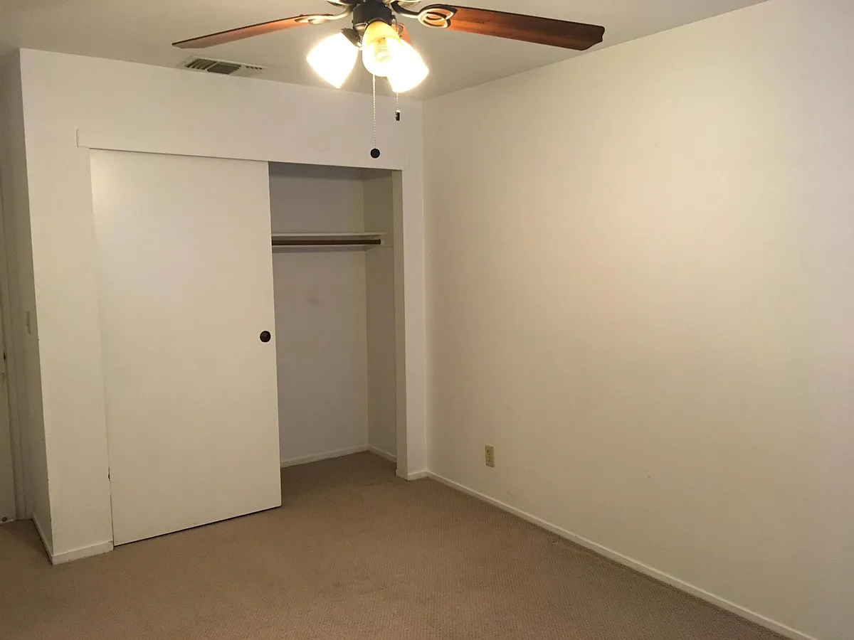 Building Photo - 2128 Bueno Dr
