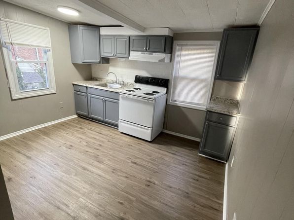 220 E Broadway #C