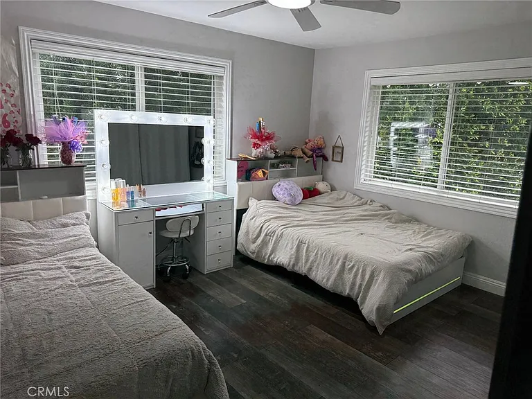 1530 Robin Way — Photo 7