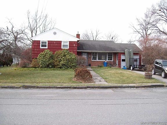 2nd image of 25 Bennett Ave