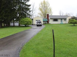 1858 Bellmeade Dr, Altoona, PA 16602