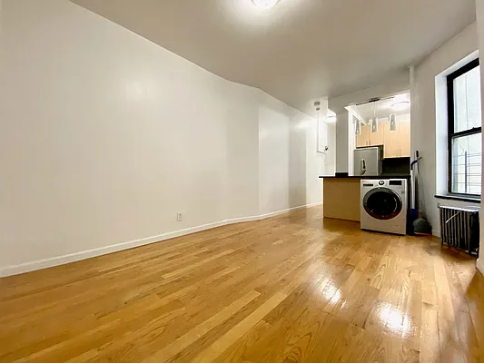 Rented by Corcoran | media 32