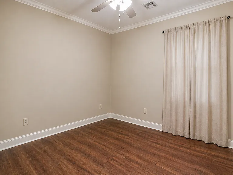 202 Grassland Ave — Photo 16