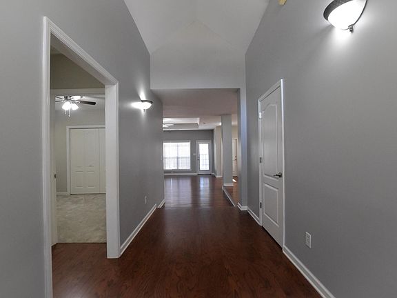 2nd image of 118 Canterbury Dr
