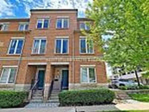 17 Suncrest Blvd, Markham, ON L3T 7Y4