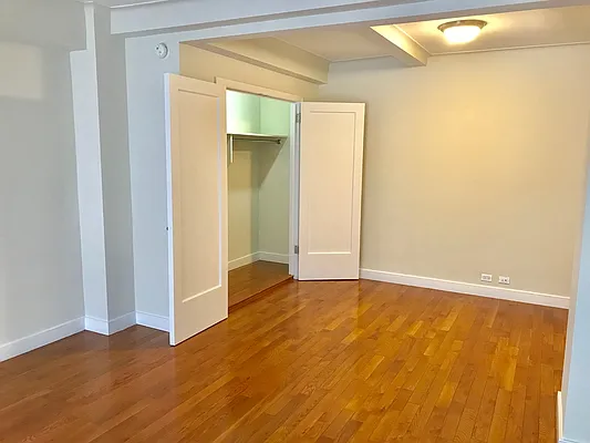 Rented by Stonehenge NYC LLC | media 3