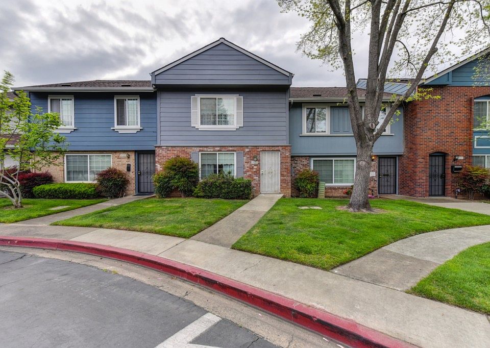 1st image of 3923 Oak Villa Cir