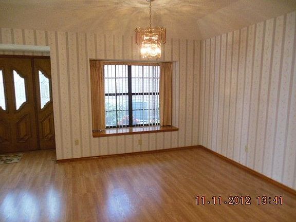3rd image of 2105 S Cynthia St APT D105