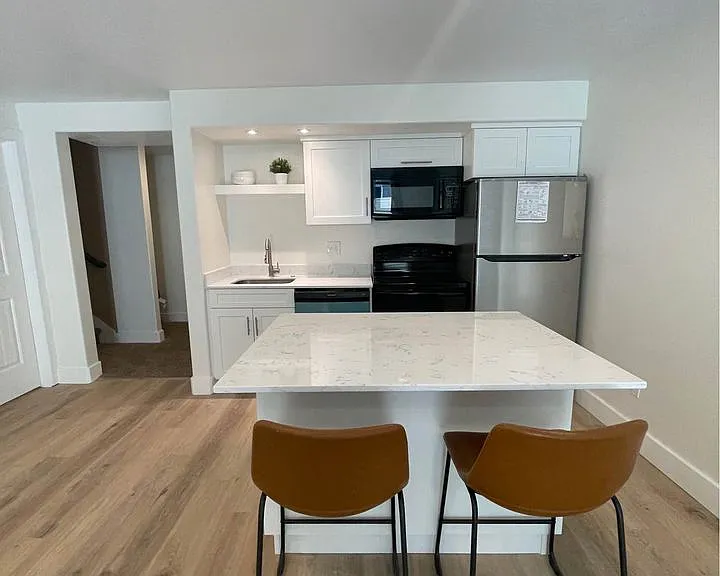 1276 N Willowbrook Ln #BASEMENT — Photo 1