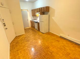 23 Park St #2C, Brooklyn, NY 11206