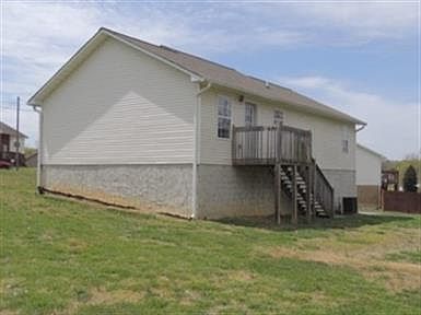 5th image of 1125 Barker Dr