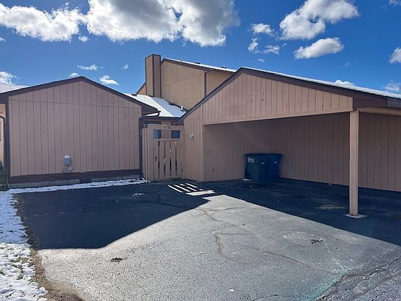 4th image of 5076 Breezeway Dr