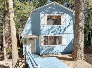 1144 Scenic Way, Rimforest, CA 92378