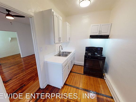 4th image of 109 S Normandie Ave APT 109